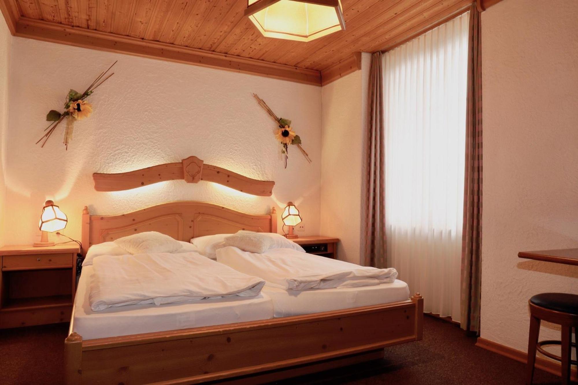 Hotel-Restaurant Weisses Kreuz Breitenbach Dış mekan fotoğraf