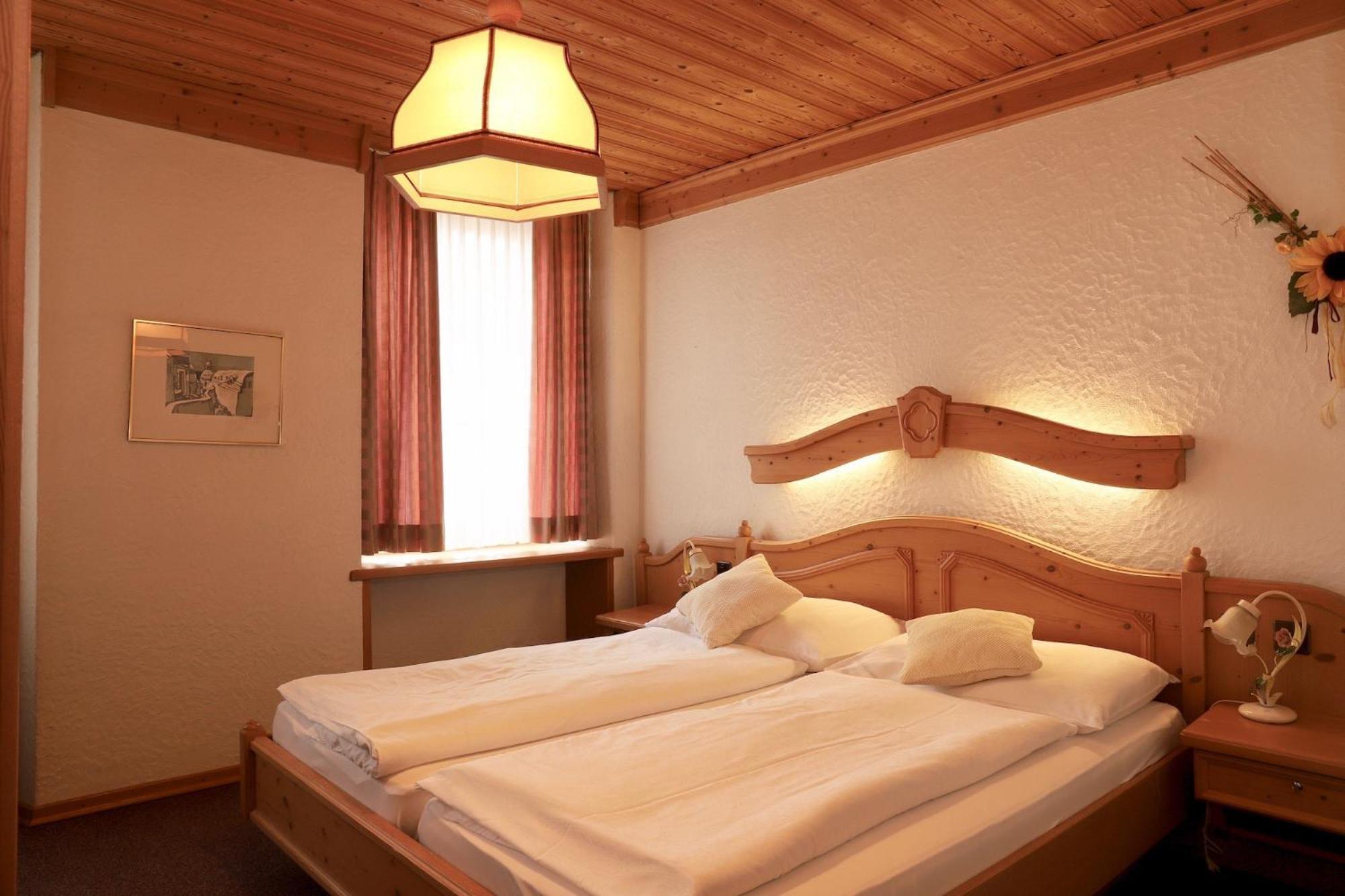 Hotel-Restaurant Weisses Kreuz Breitenbach Dış mekan fotoğraf
