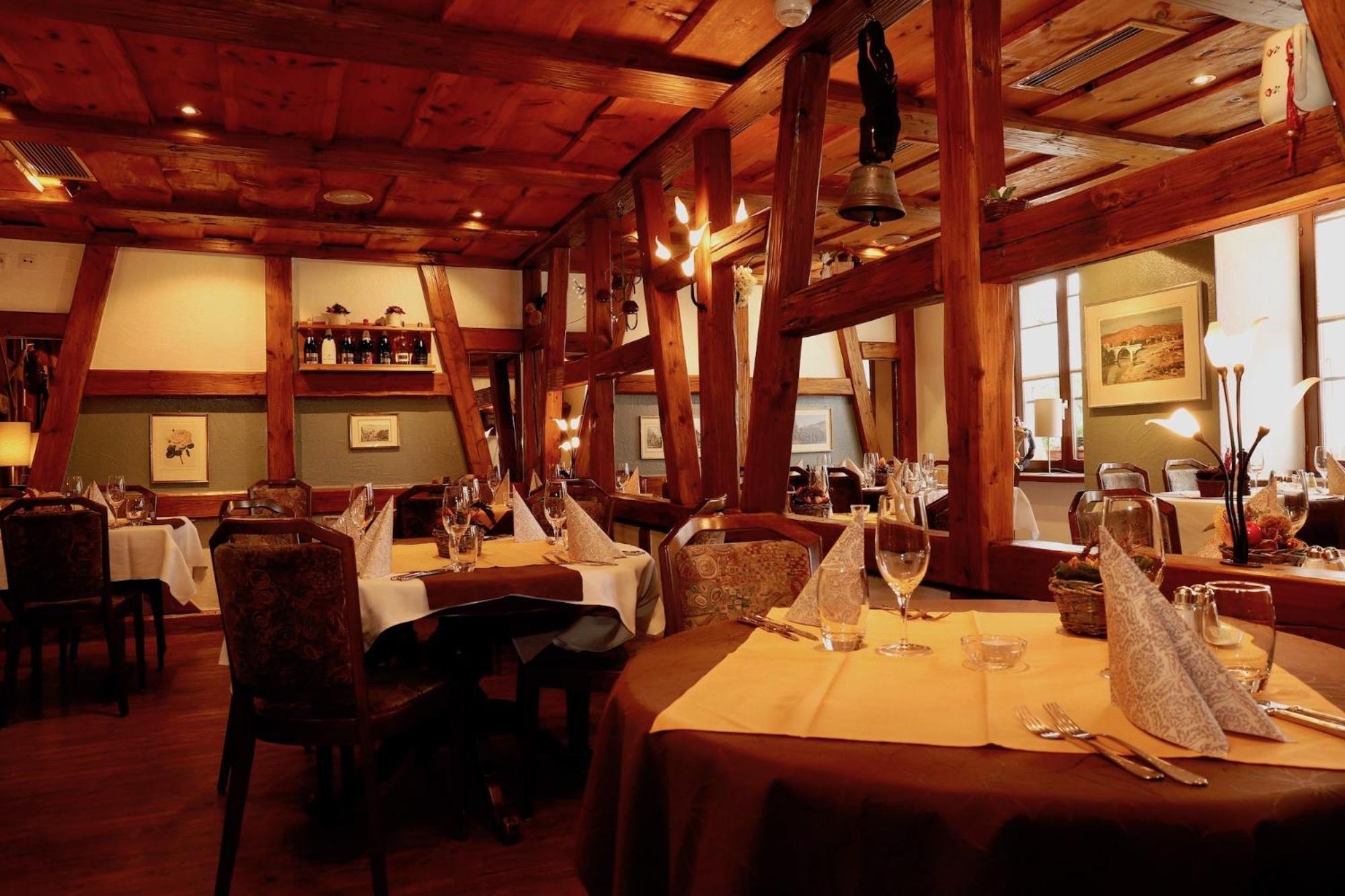 Hotel-Restaurant Weisses Kreuz Breitenbach Dış mekan fotoğraf